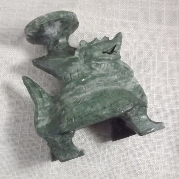 Vintage Chinese Carved Soapstone Dragonlike Figure - Picture 8 of 10